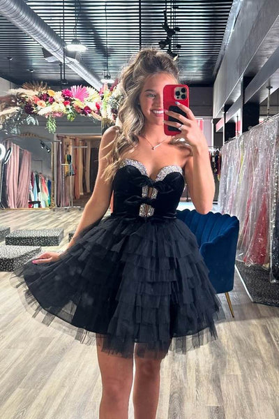 A-Line Sweetheart Black Ruffle Tiered Tulle Short Homecoming Dresses with Beadings DM24081507