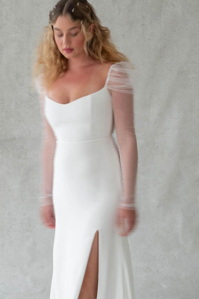 Simple White Satin Long Sleeves Wedding Dresses MD4030501