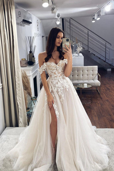 Charming Ball Gown Off the Shoulder Tulle Wedding Dresses with Appliques DM090301