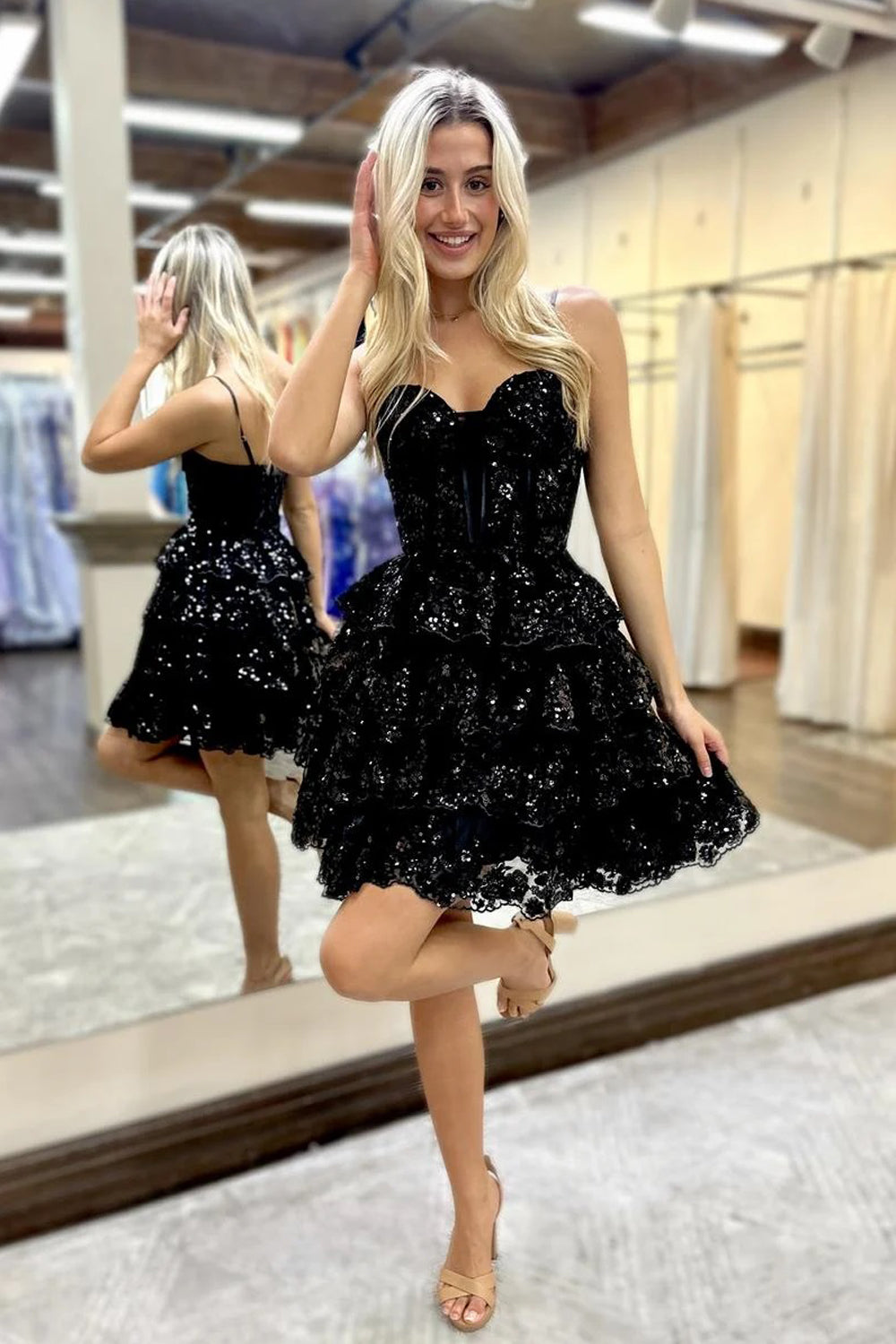 Cute Sweetheart Black Sequins Tiered Tulle Short Homecoming Dresses DM24081703