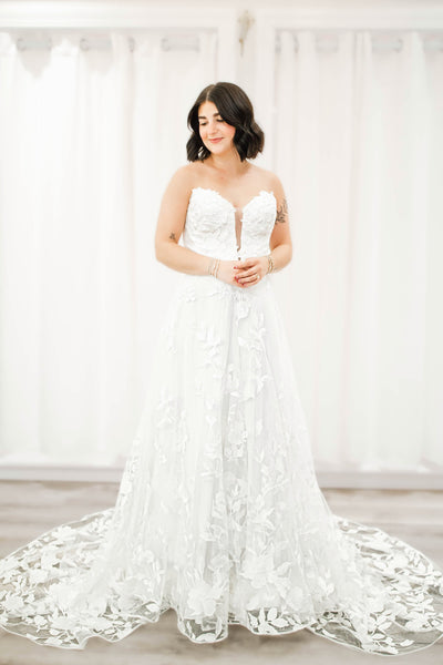 Charming A-Line Sweetheart Tulle Lace Wedding Dresses DM26102802
