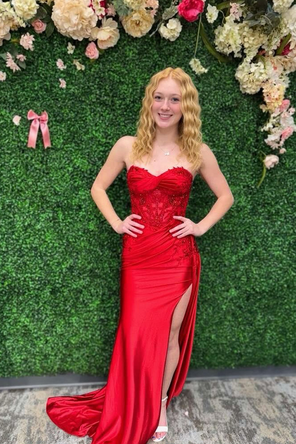 Cute Mermaid Sweetheart Red Slit Prom Dresses with Appliques DM120601