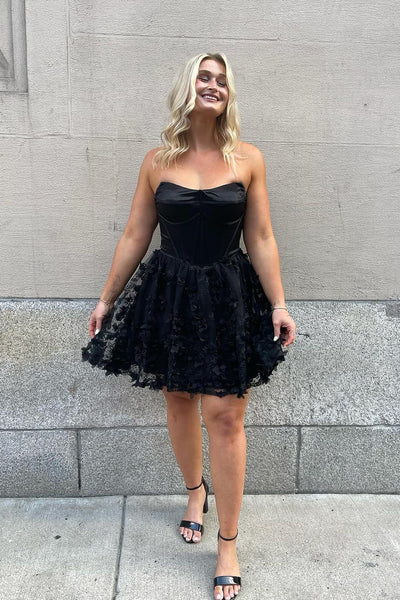 A Line Strapless Black Lace Short Homecoming Dressees DM4070303