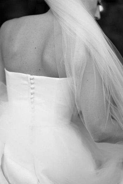 Elegant Strapless White Satin Wedding Dresses MD4031305