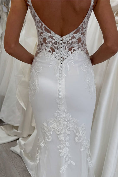 Elegant Boho Mermaid V Neck Wedding Dress with Appliques DM52120106