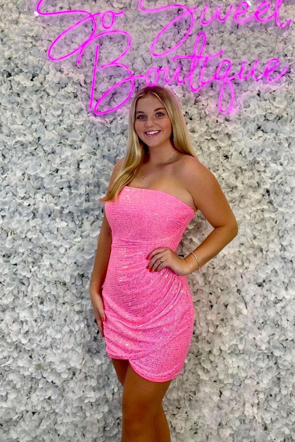 Cute Bodycon Strapless Hot Pink Sequins Tight Homecoming Dresses MD0902203 Dressmeet Cute Bodycon Strapless Hot Pink Sequins Tight Homecoming Dresses MD0902203 Dressmeet