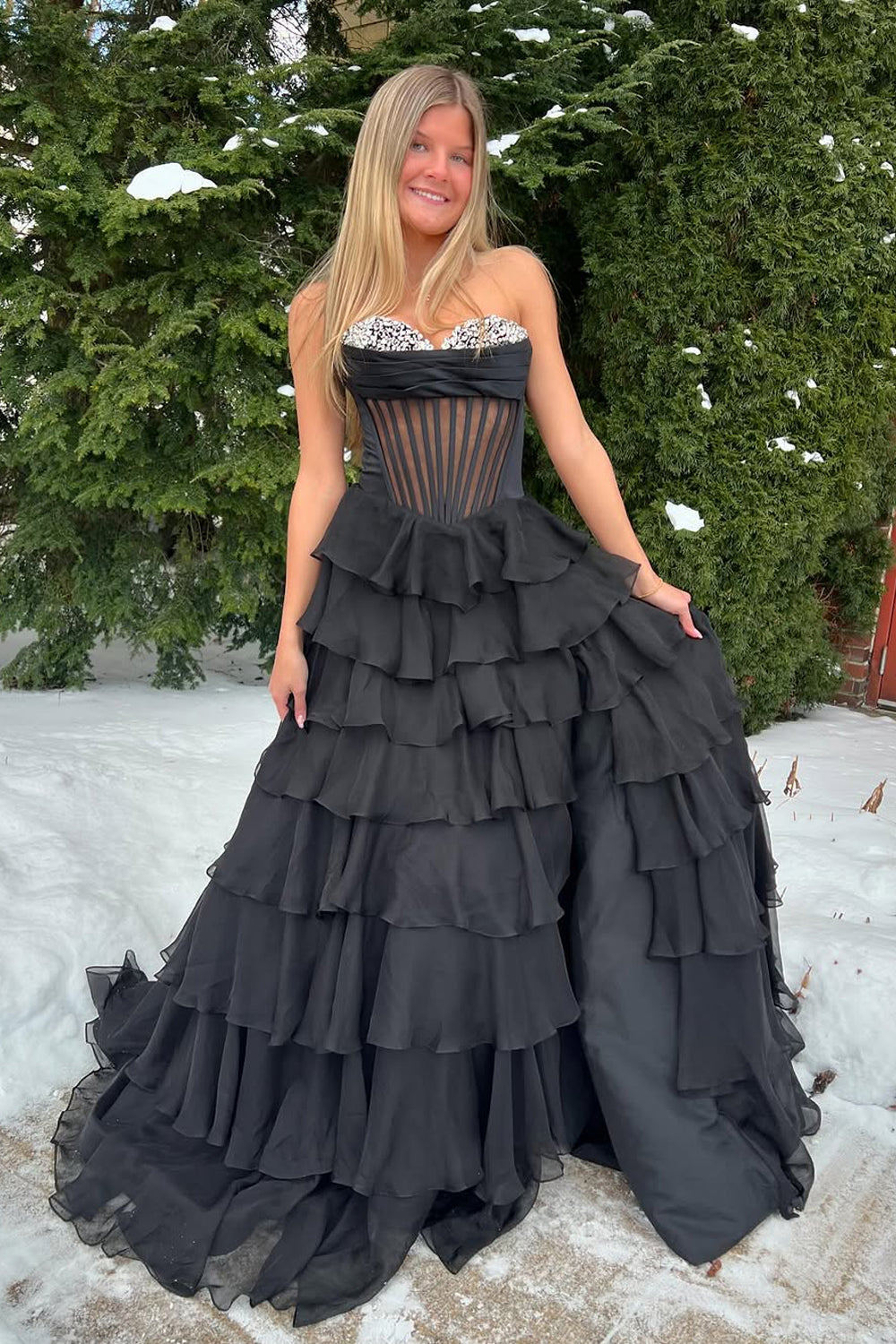 Gorgeous Sweetheart Black Chiffon Tiered Prom Dress with Beading DM25012904