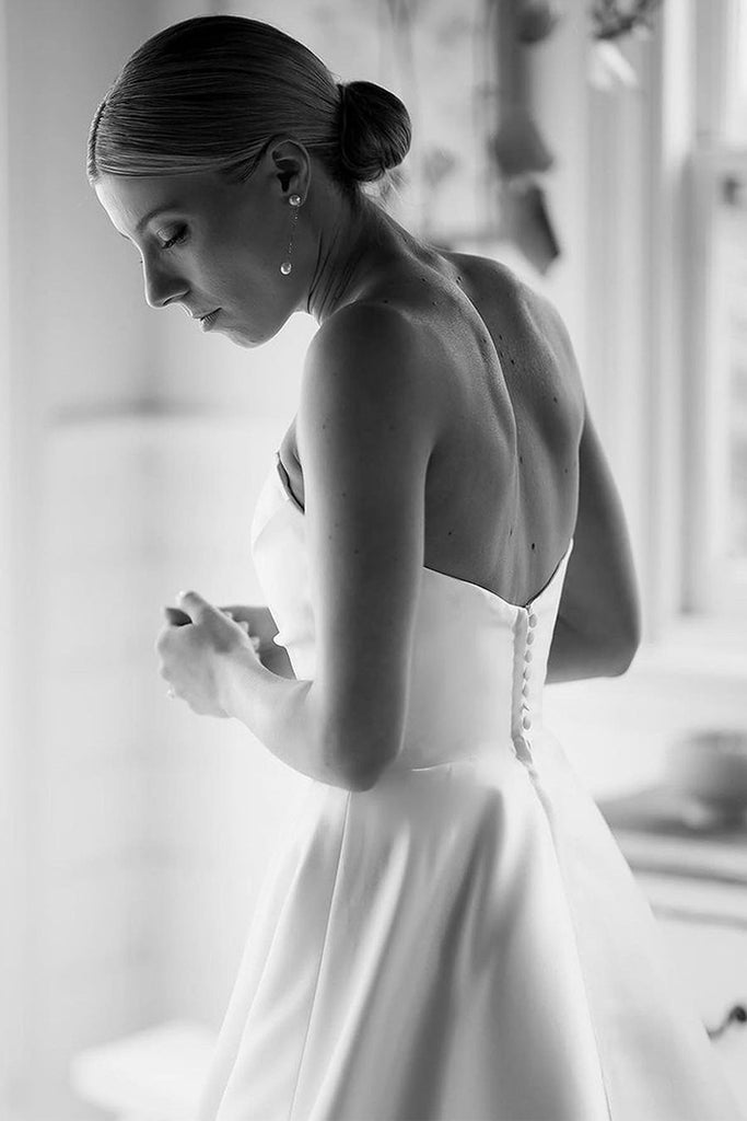 A-Line Strapless Satin Wedding Dresses MD4010808 Dressmeet A-Line Strapless Satin Wedding Dresses MD4010808 Dressmeet