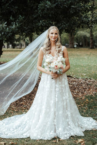 A-Line Sweetheart Tulle Lace Appliques Wedding Dresses with Train DM25102202