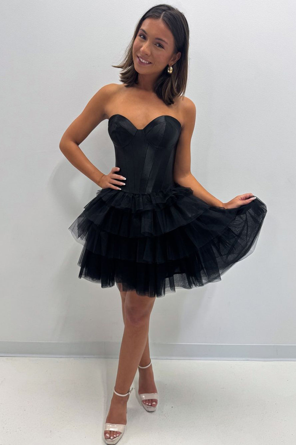 A-Line Strapless Black Ruffle Tiered Short Homecoming Dresses DM24082705