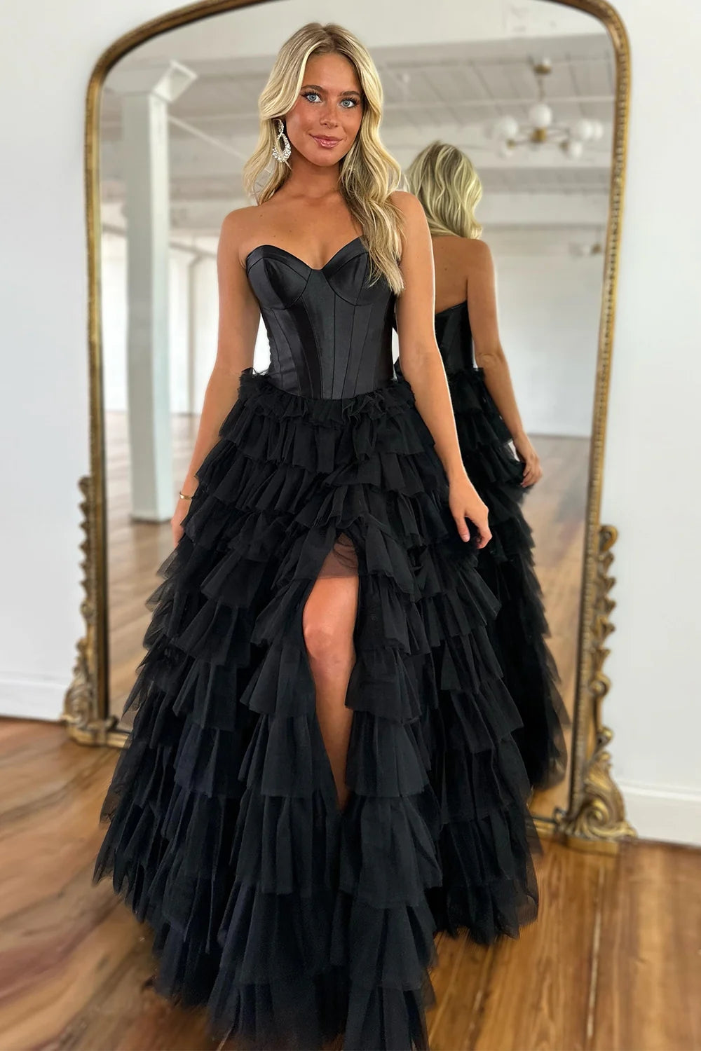 Black Corset Sweetheart A-Line Tiered Long Tulle Prom Dress with Slit DM3082808 Dressmeet Black Corset Sweetheart A-Line Tiered Long Tulle Prom Dress with Slit DM3082808 Dressmeet