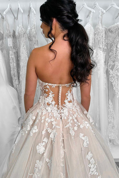 A Line Sweetheart Tulle Long Wedding Dresses with Appliques DM083106