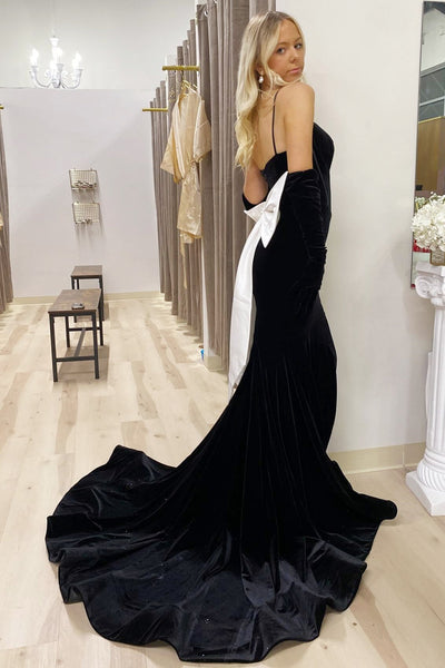 Black Spaghetti Strap Bow-Back Trumpet Velvet Long Prom Dress MD4040901