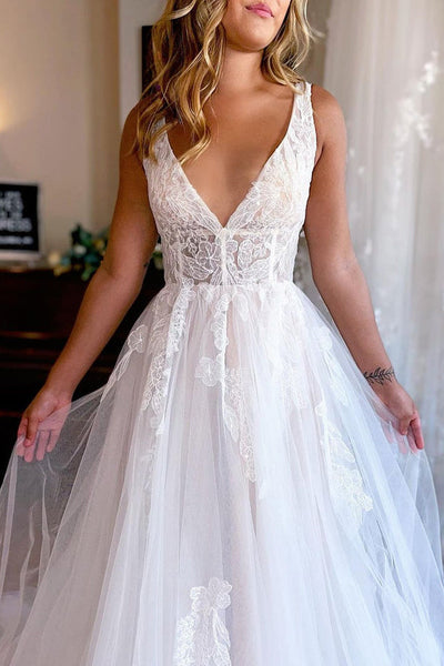 Charming A Line V Neck Tulle Beach Wedding Dresses with Appliques LDWD3061915